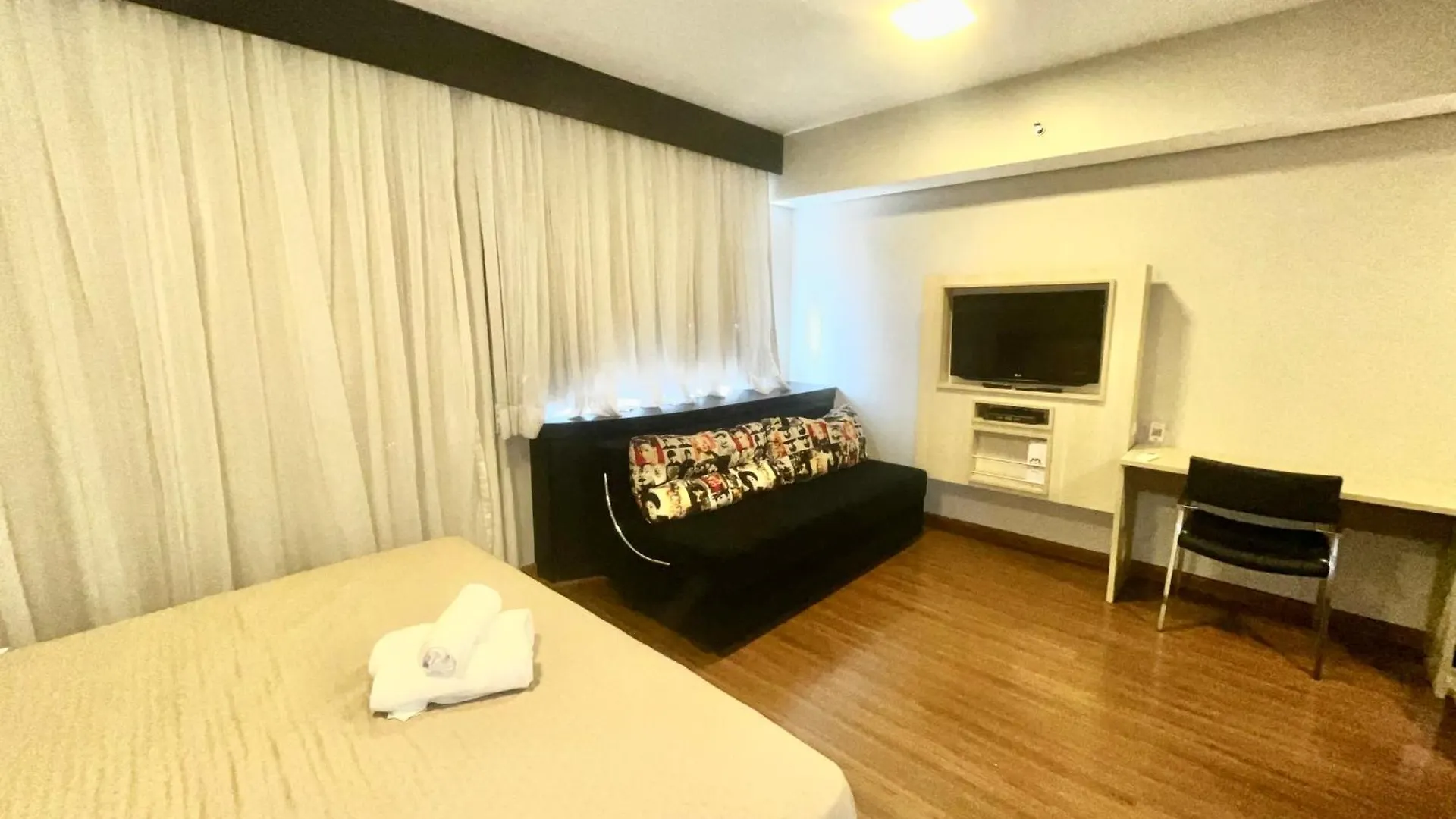 Flat Merc Bela Vista- Beneficencia Portuguesa Com Garagem 1402 Sao Paulo Apartment